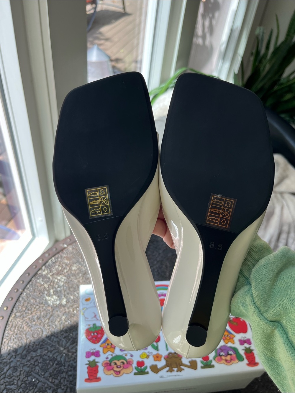 JEFFREY CAMPBELL HONEY BUN WHITE PATENT WEDGE SANDALS 8.5 - Picture 6 of 11